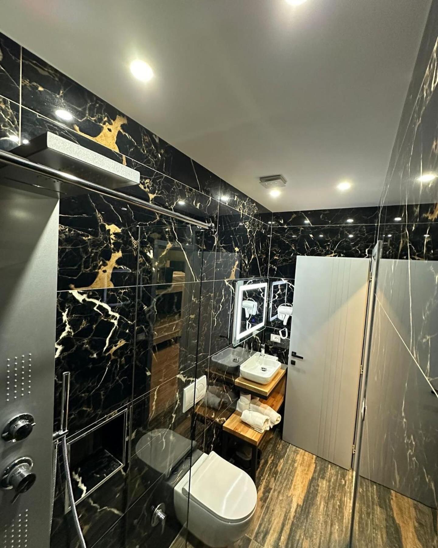 Hotel Europa Krujë 外观 照片