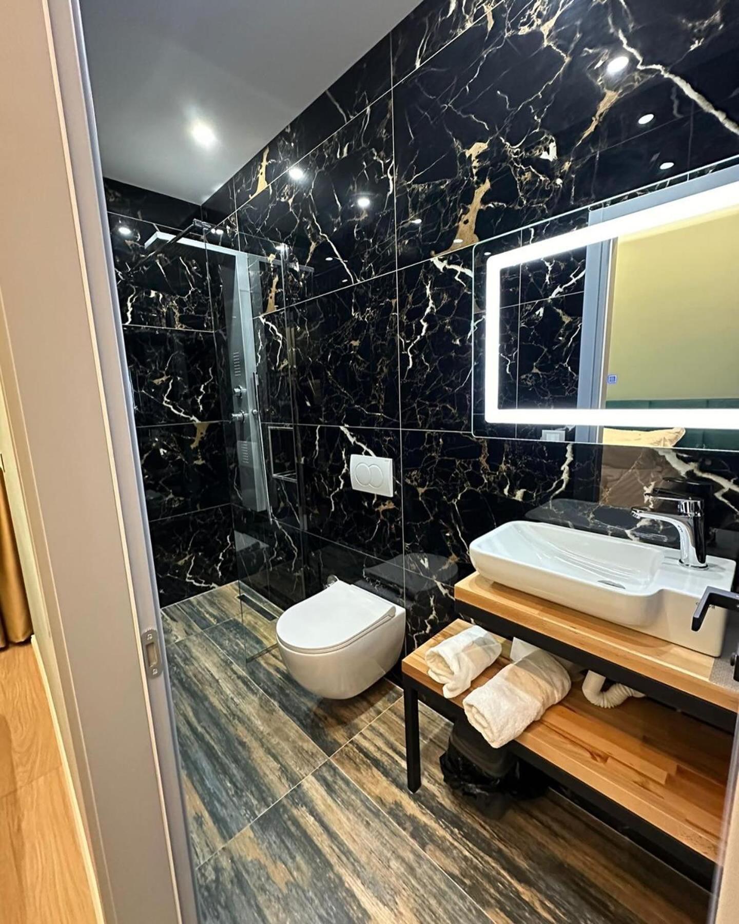 Hotel Europa Krujë 外观 照片