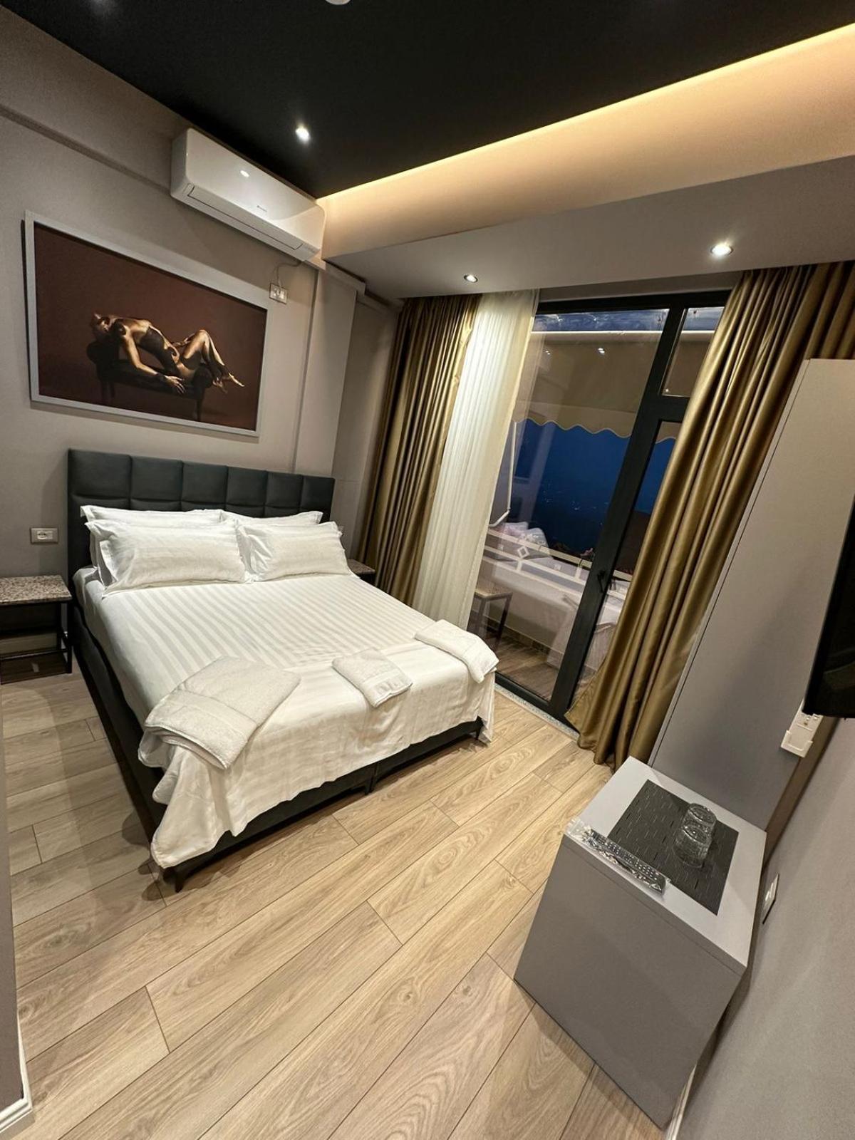 Hotel Europa Krujë 外观 照片